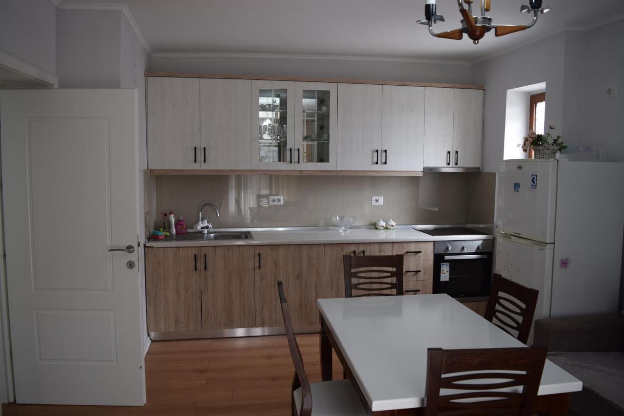 Orchidea Apartment Pogradec Exterior photo